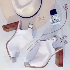 Steve Madden Square-Toe Block Heel Sandal